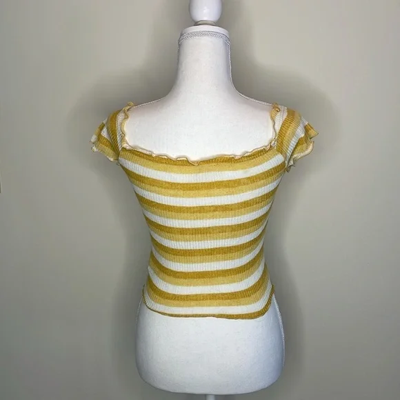 Trendy JS Brand Yellow Striped Women's Top with Ruffle Edges - Picture 3 of 8